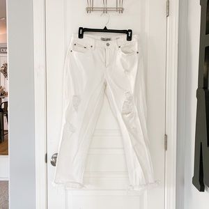 Size 28 low rise lucky jeans